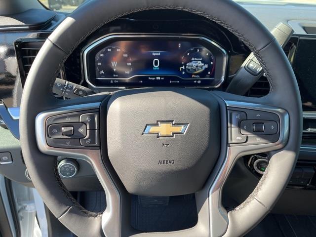 2025 Chevrolet Silverado 2500HD LT photo 13
