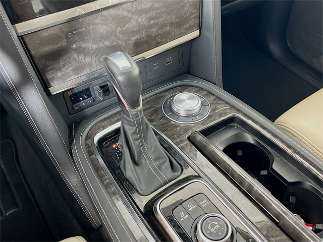 2022 Nissan Armada Platinum photo 12
