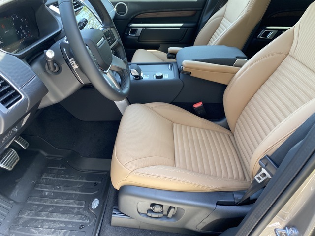 2025 Land Rover Discovery SE photo 20