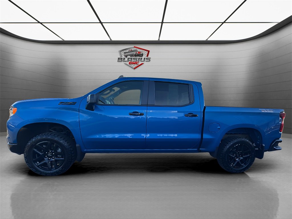 2023 Chevrolet Silverado 1500 LT Trail Boss photo 2