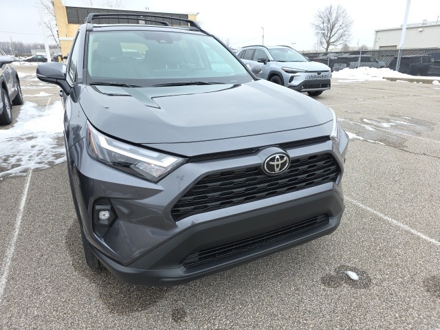 2025 Toyota RAV4 XLE Premium's photo