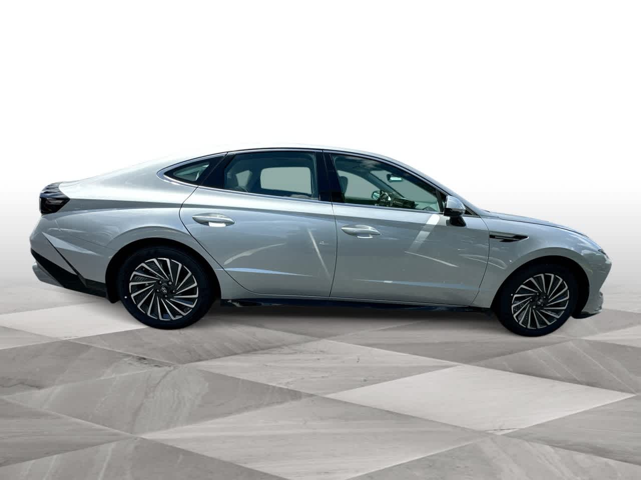 2025 Hyundai Sonata Hybrid SEL photo 8