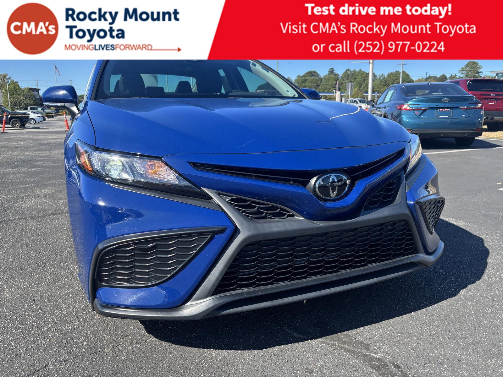 2023 Toyota Camry SE photo 10