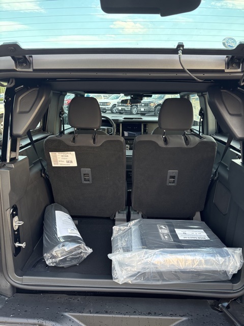 2025 Ford Bronco Base photo 40