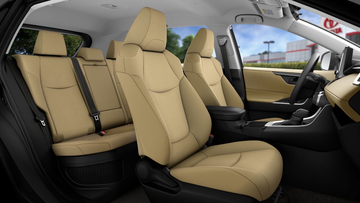 2025 Toyota RAV4 Hybrid LE photo 3