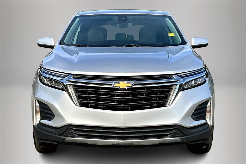 2022 Chevrolet Equinox LT photo 3