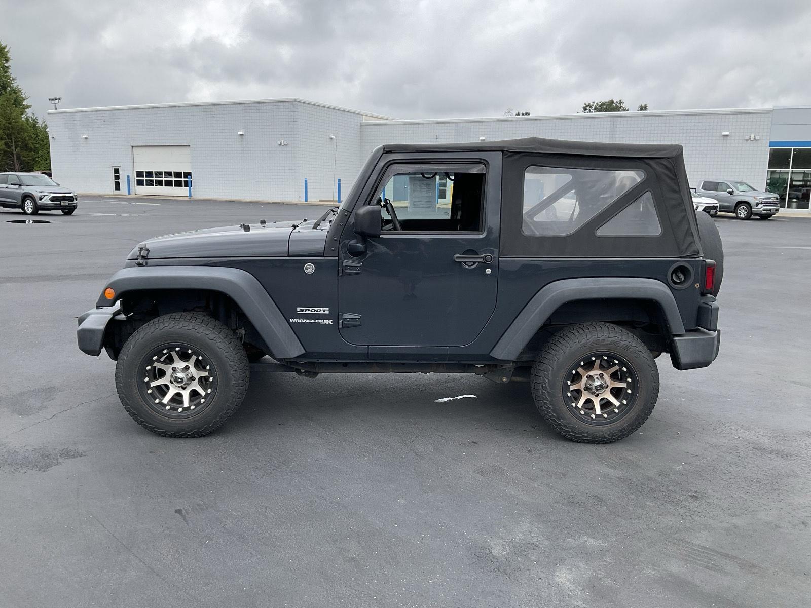 2018 Jeep Wrangler Sport photo 4