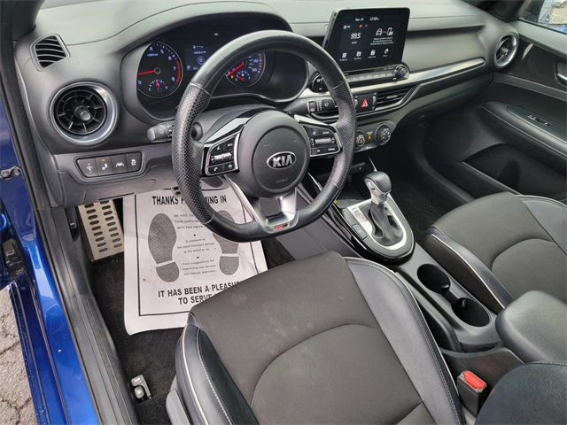 2020 Kia Forte GT-Line photo 12