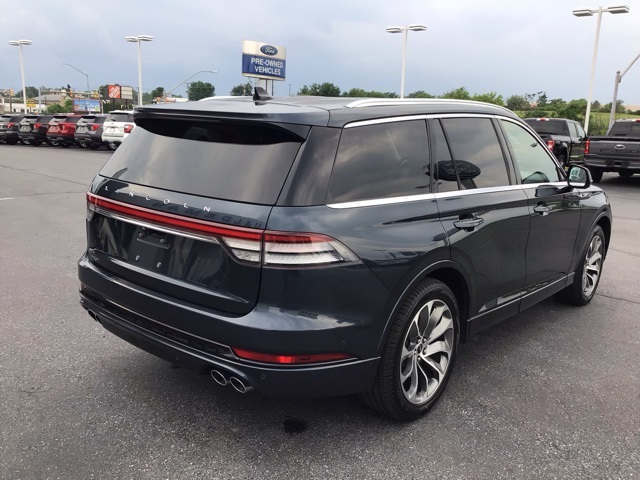 2022 Lincoln Aviator Grand Touring photo 4