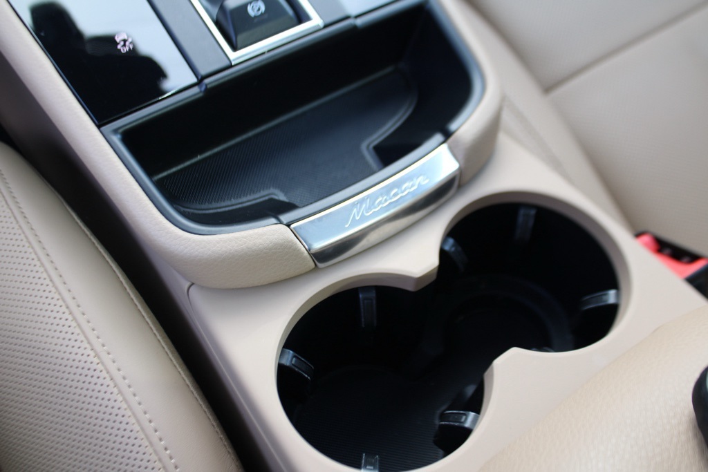 2024 Porsche Macan Base photo 28