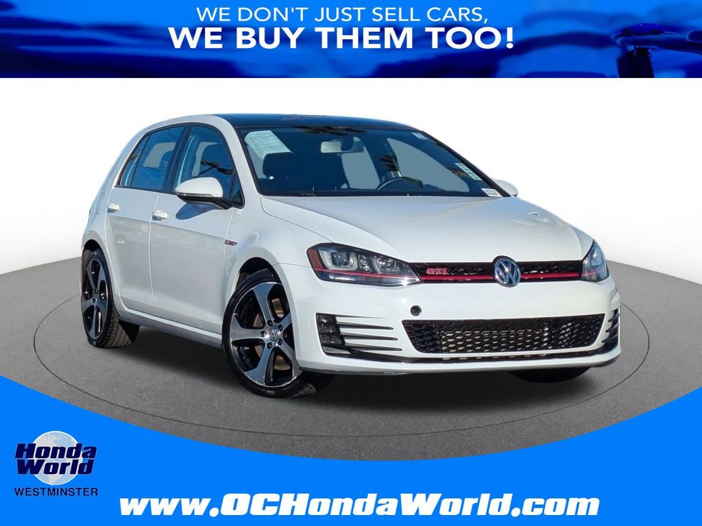 2016 Volkswagen Golf GTI SE's photo