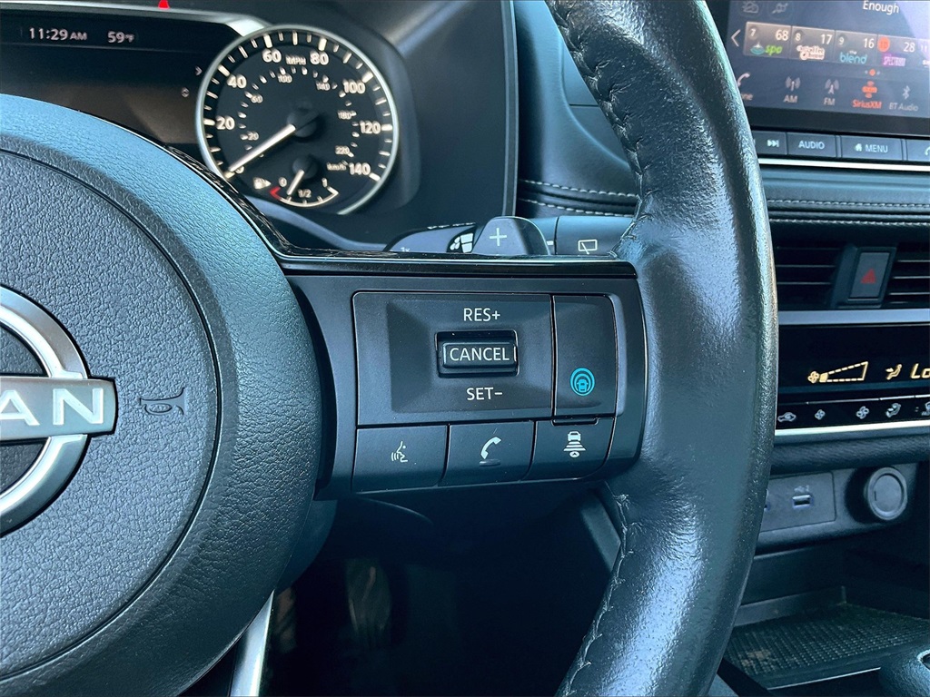2023 Nissan Rogue SV photo 23