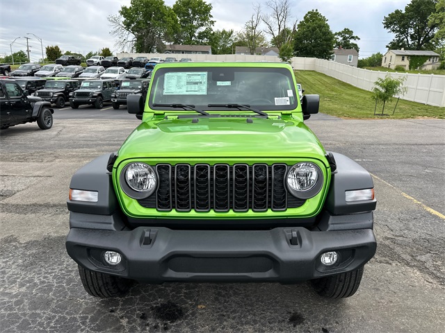 2025 Jeep Wrangler Sport S photo 3