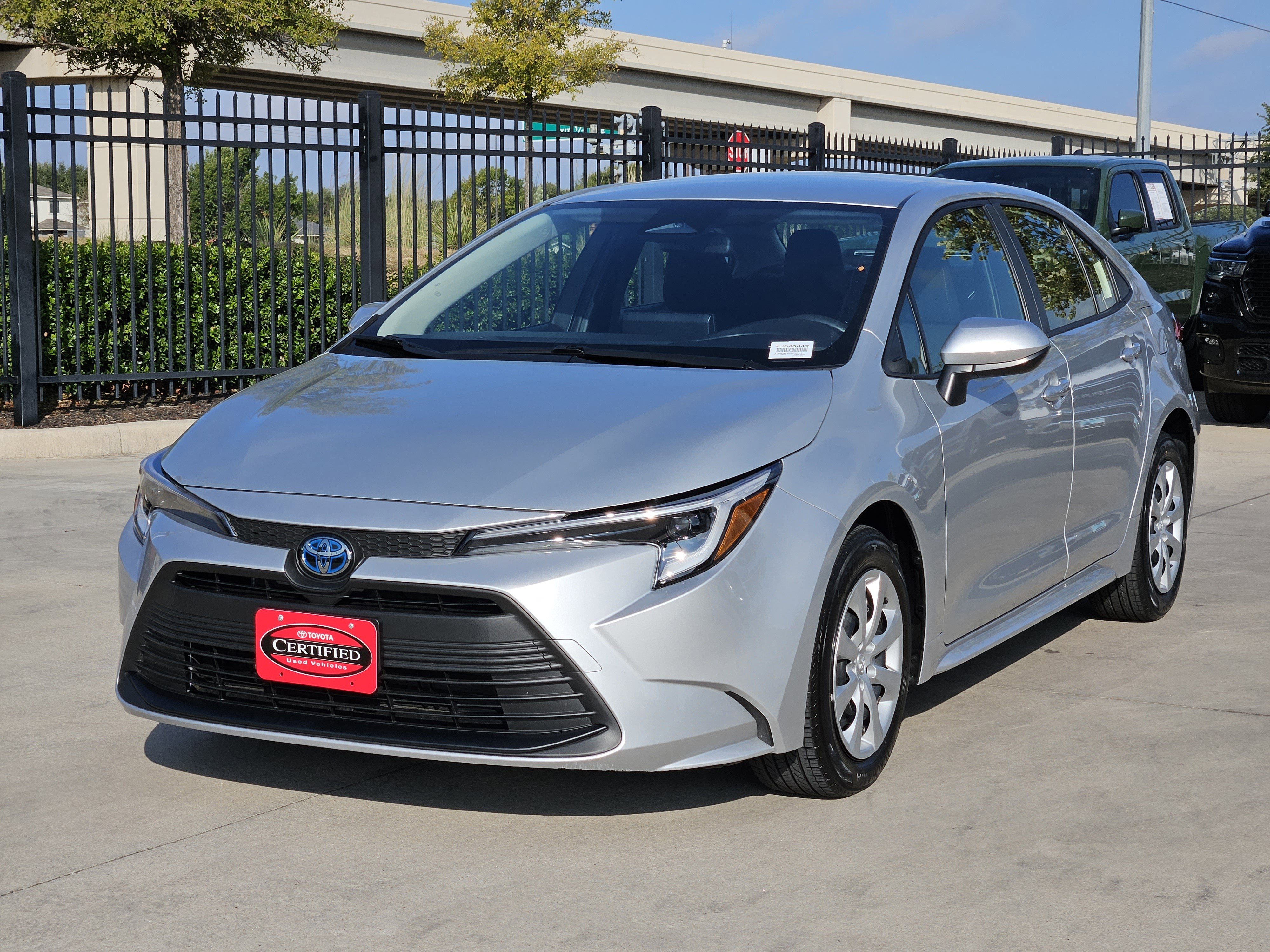 Certified 2025 Toyota Corolla LE with VIN JTDBCMFE0SJ040442 for sale in Northfield, Minnesota