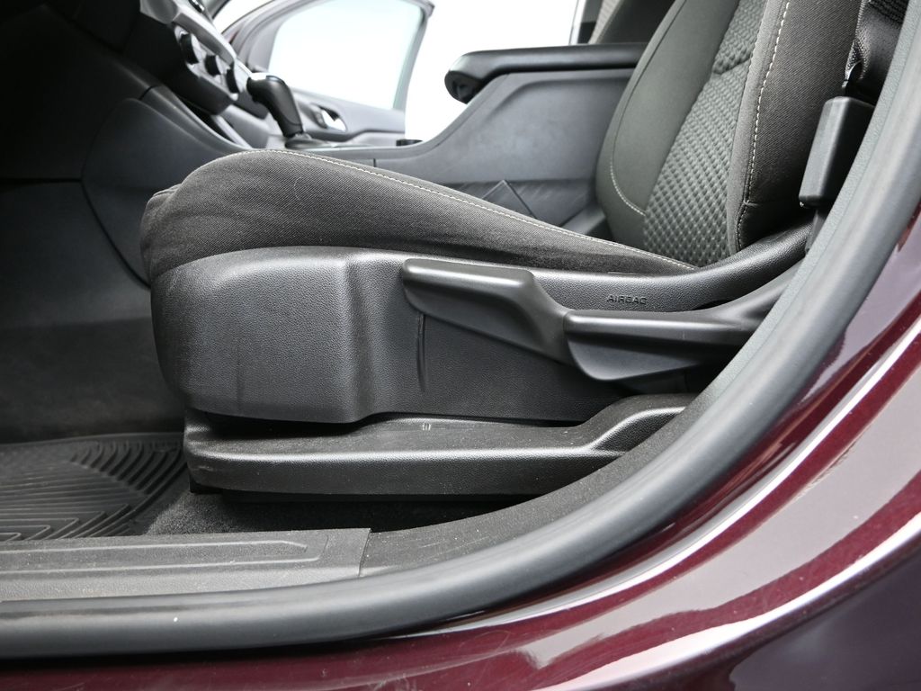 2017 Gmc Acadia SLE photo 15