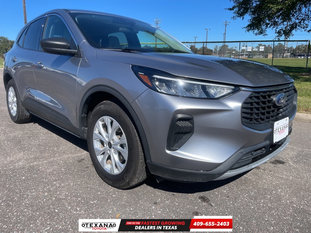 2024 Ford Escape Active's photo