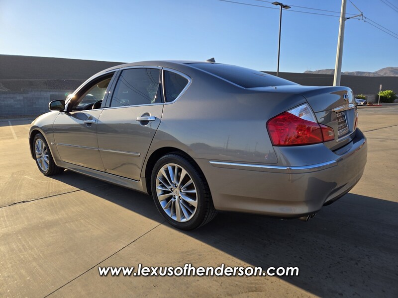 2009 Infiniti M35 Base photo 3