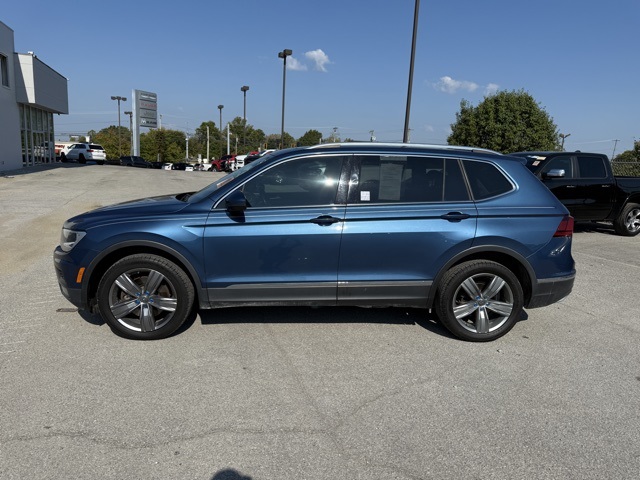 2020 Volkswagen Tiguan SEL photo 7