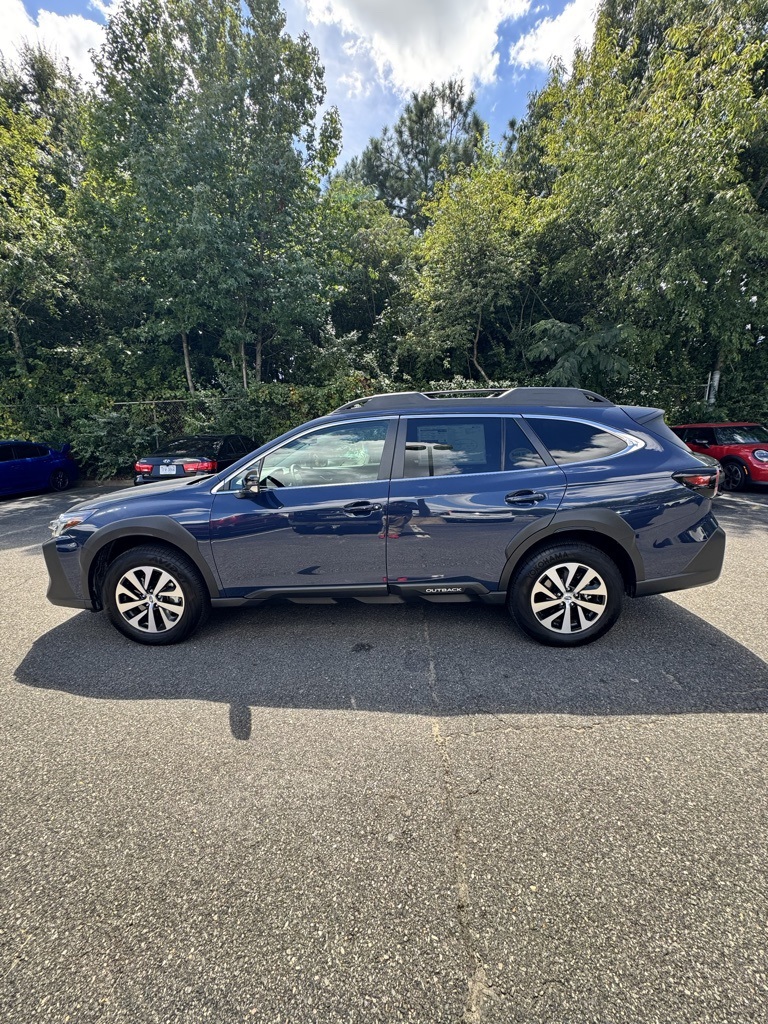 2025 Subaru Outback Premium photo 3
