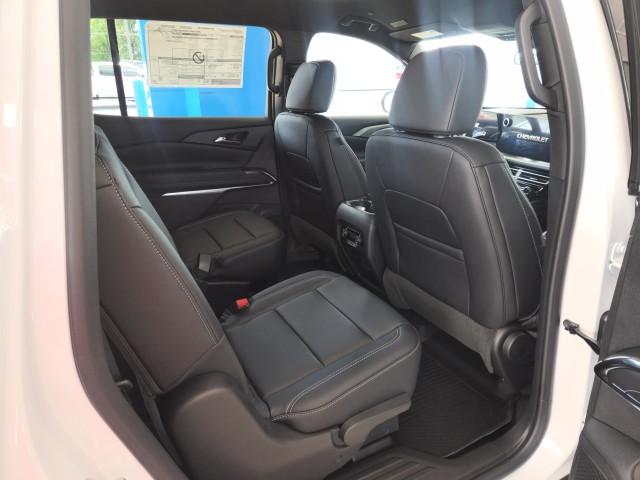 2025 Chevrolet Traverse photo 15