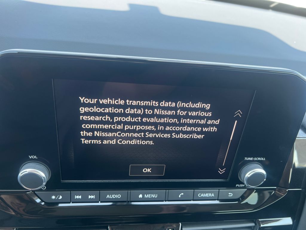 2025 Nissan Pathfinder SV photo 8