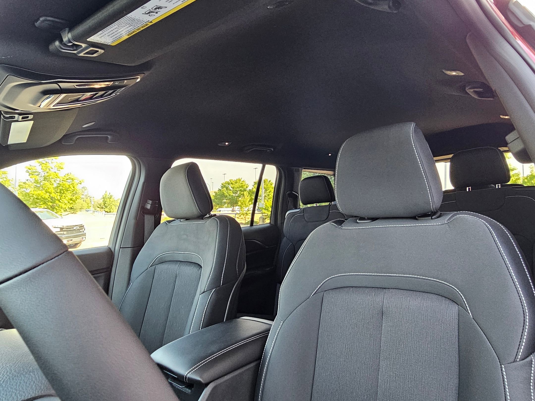 2025 Jeep Grand Cherokee Laredo Altitude photo 20
