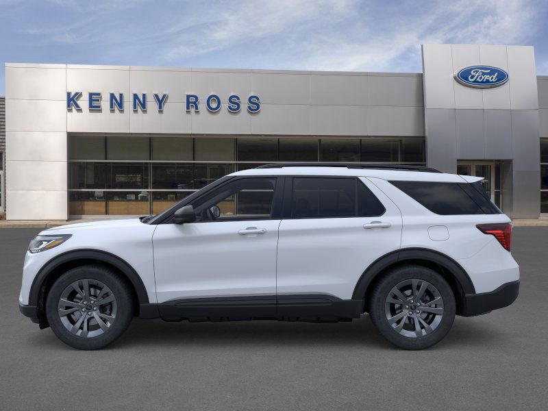 2026 Ford Explorer photo 3