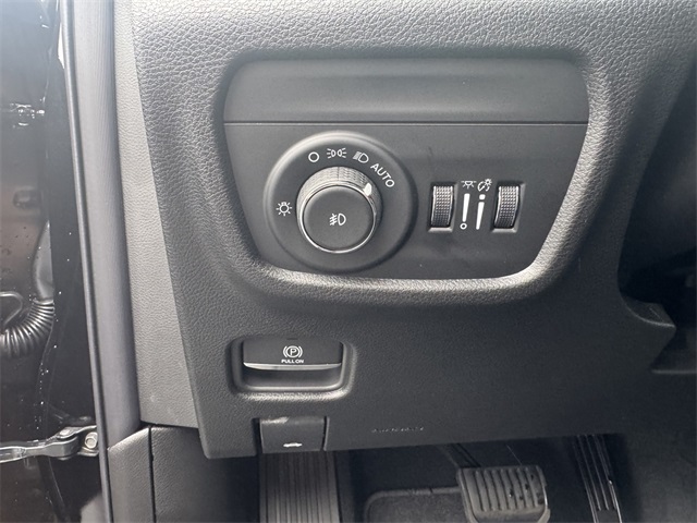 2025 Jeep Grand Cherokee Limited photo 19