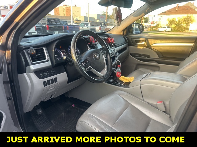 2018 Toyota Highlander XLE photo 2