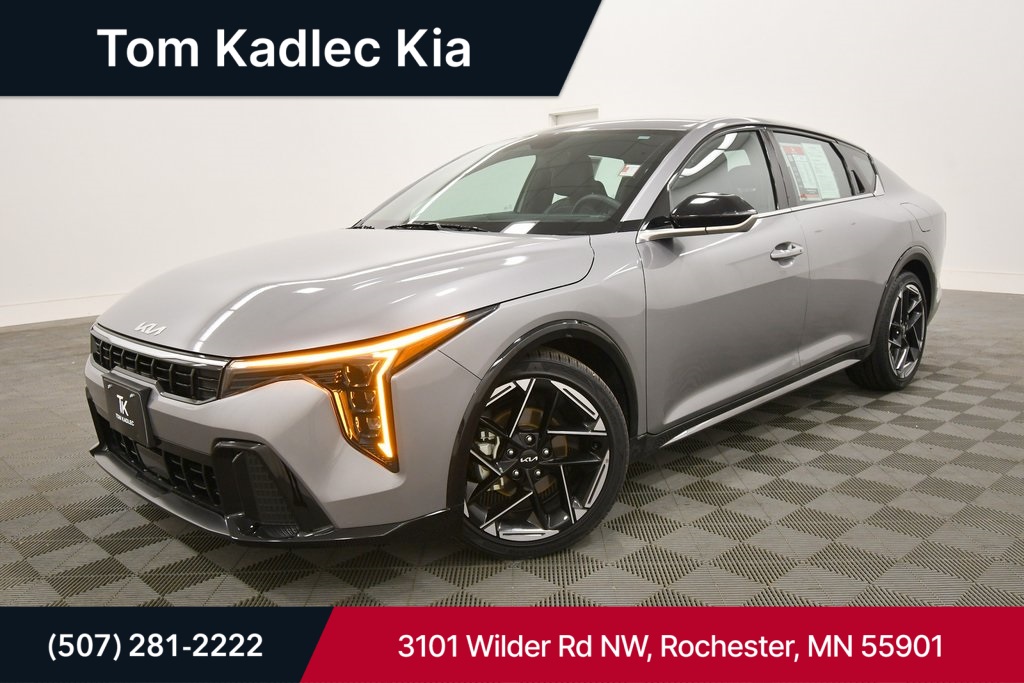 2025 Kia K4 GT-Line's photo