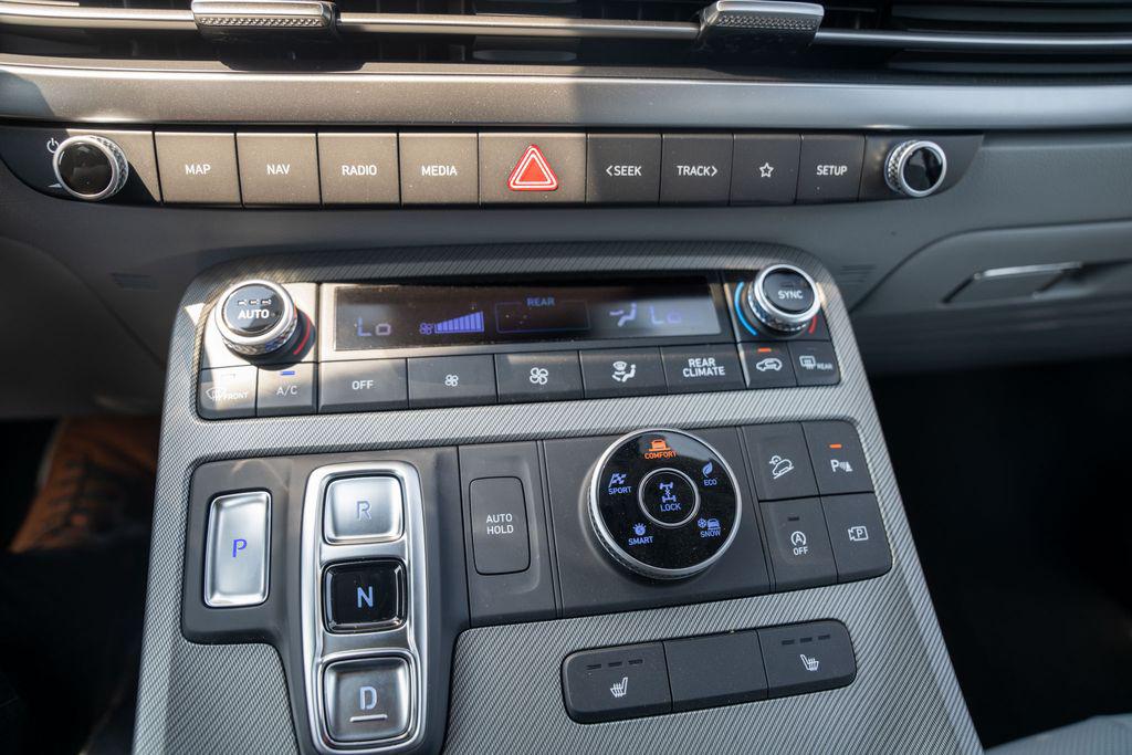2026 Hyundai Palisade SEL photo 27