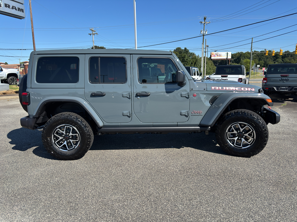 2025 Jeep Wrangler Rubicon photo 9