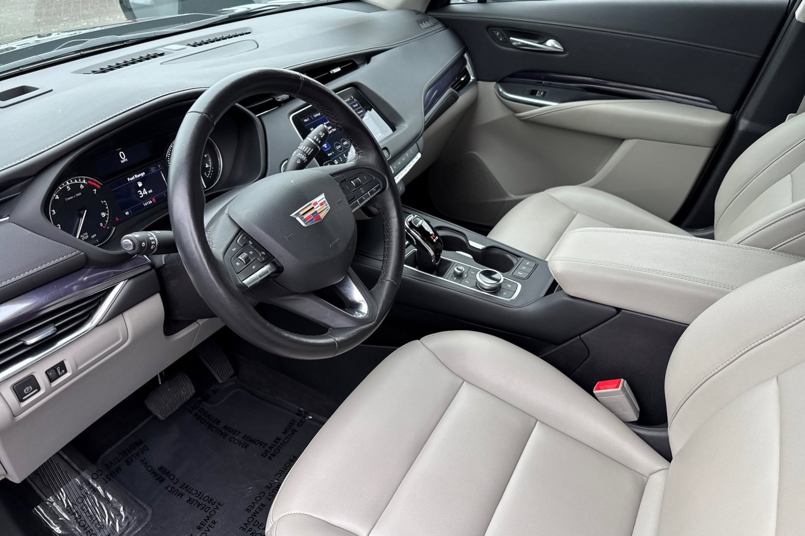 2023 Cadillac XT4 Luxury photo 9