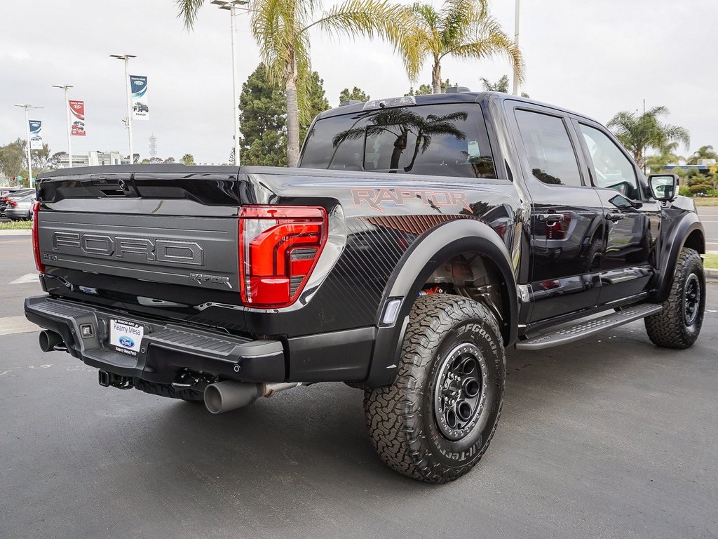 2025 Ford F-150 Raptor photo 8