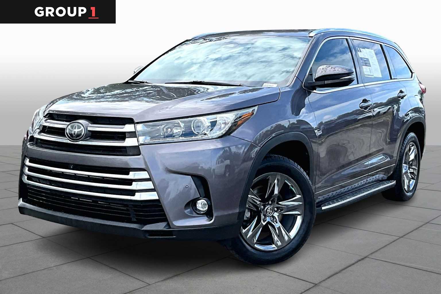 2019 Toyota Highlander Limited Platinum's photo