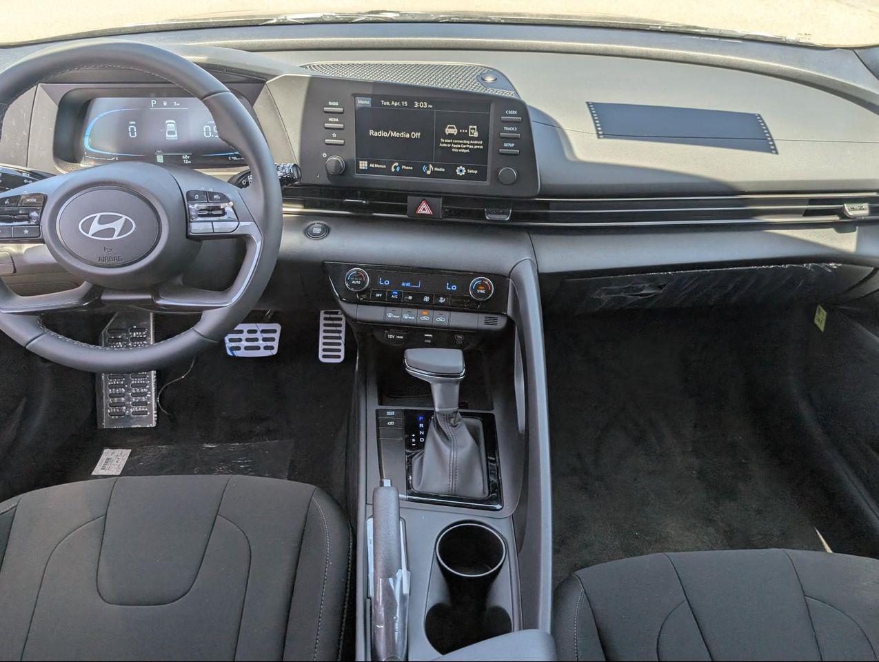 2025 Hyundai Elantra SEL Sport photo 21