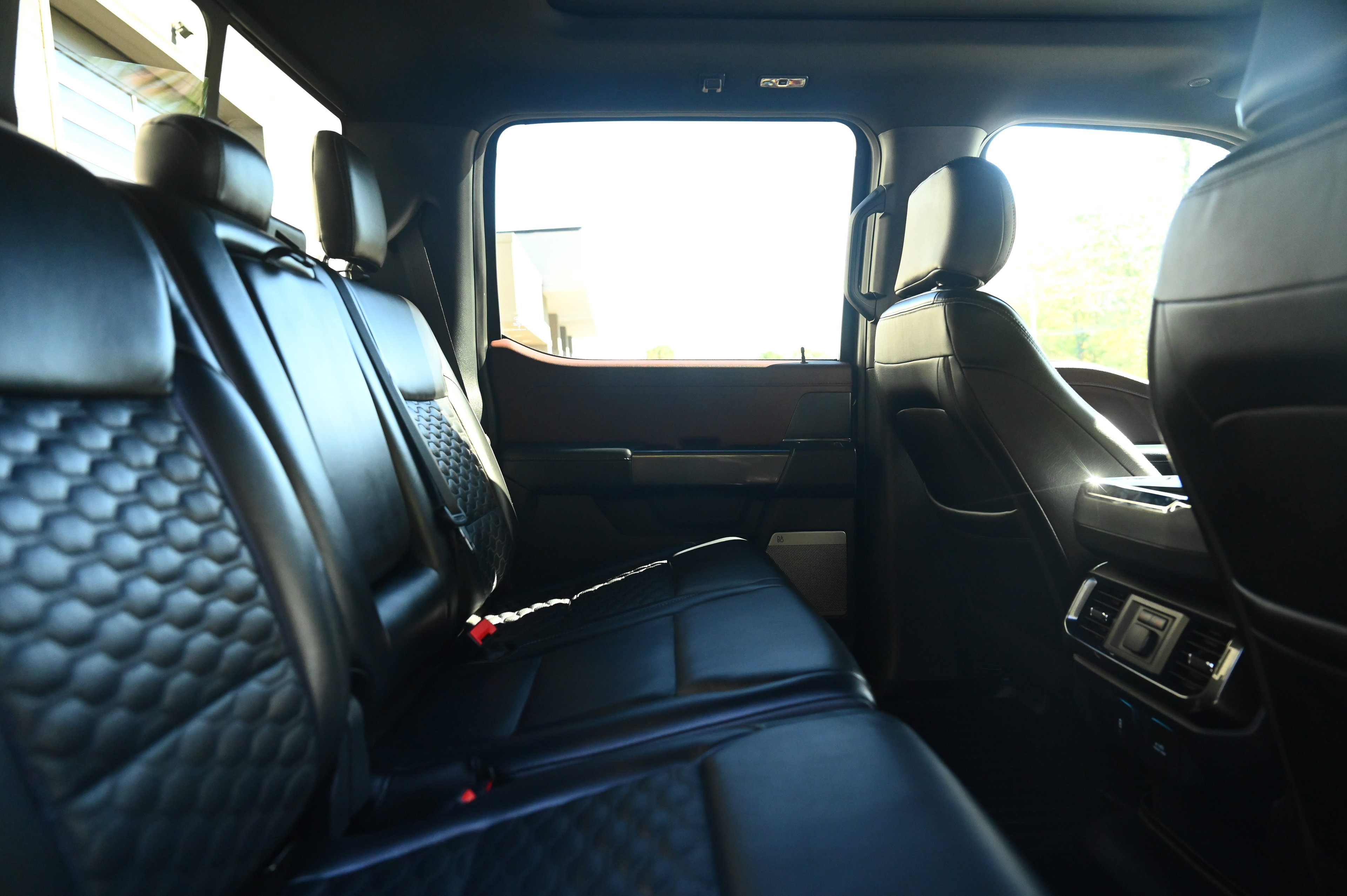 2021 Ford F-150 Lariat photo 26