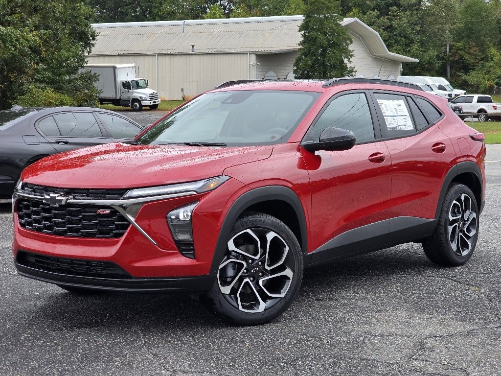 2026 Chevrolet Trax photo 2
