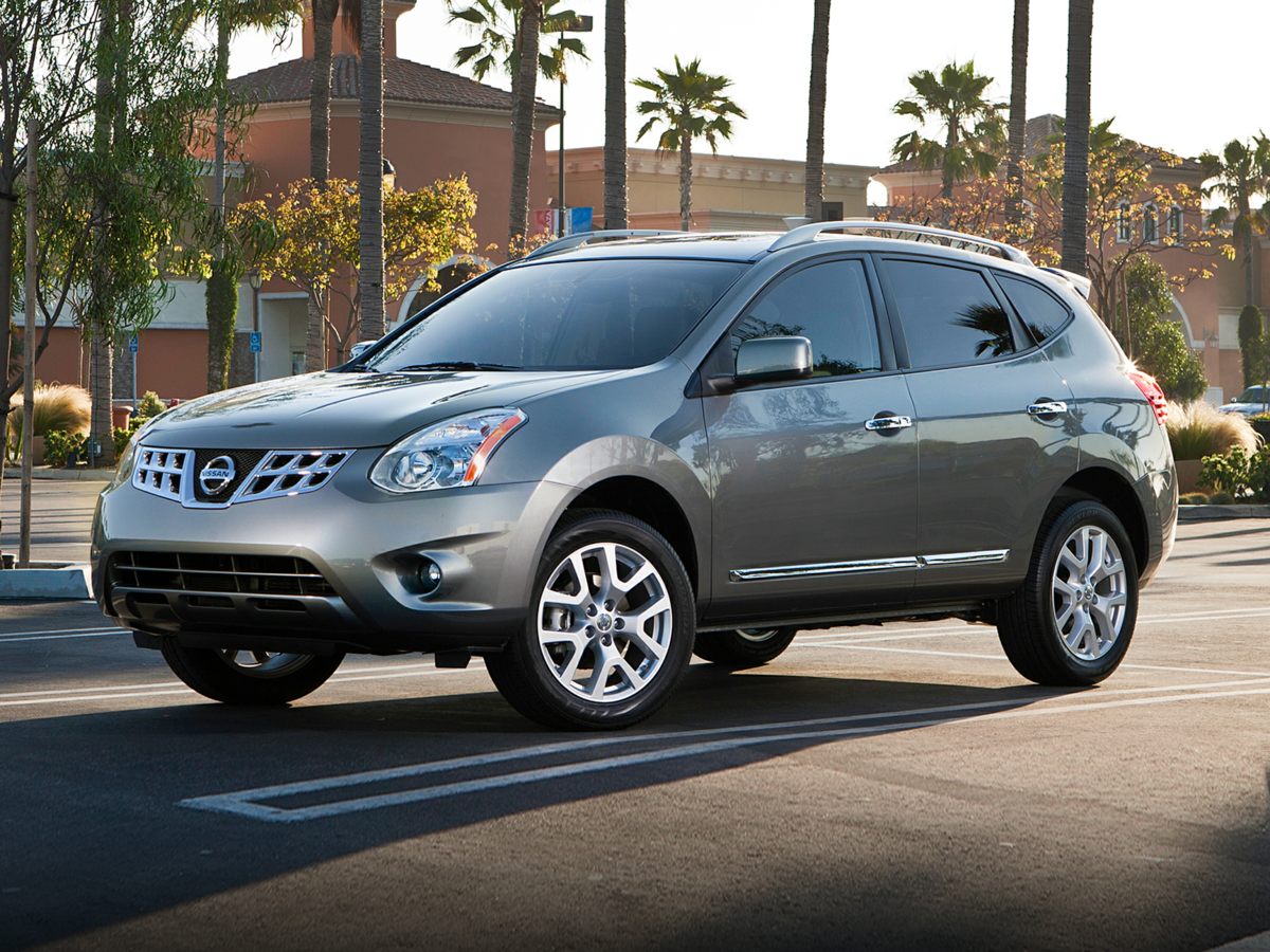 2015 Nissan Rogue Select S's photo
