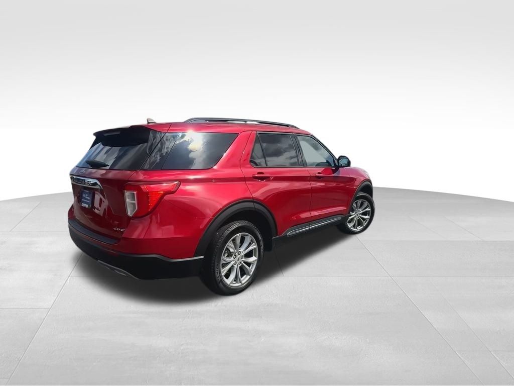2022 Ford Explorer XLT photo 9
