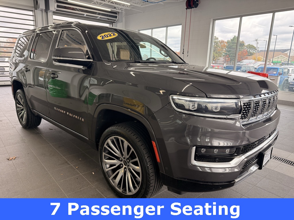 2022 Jeep Grand Wagoneer Series III's photo