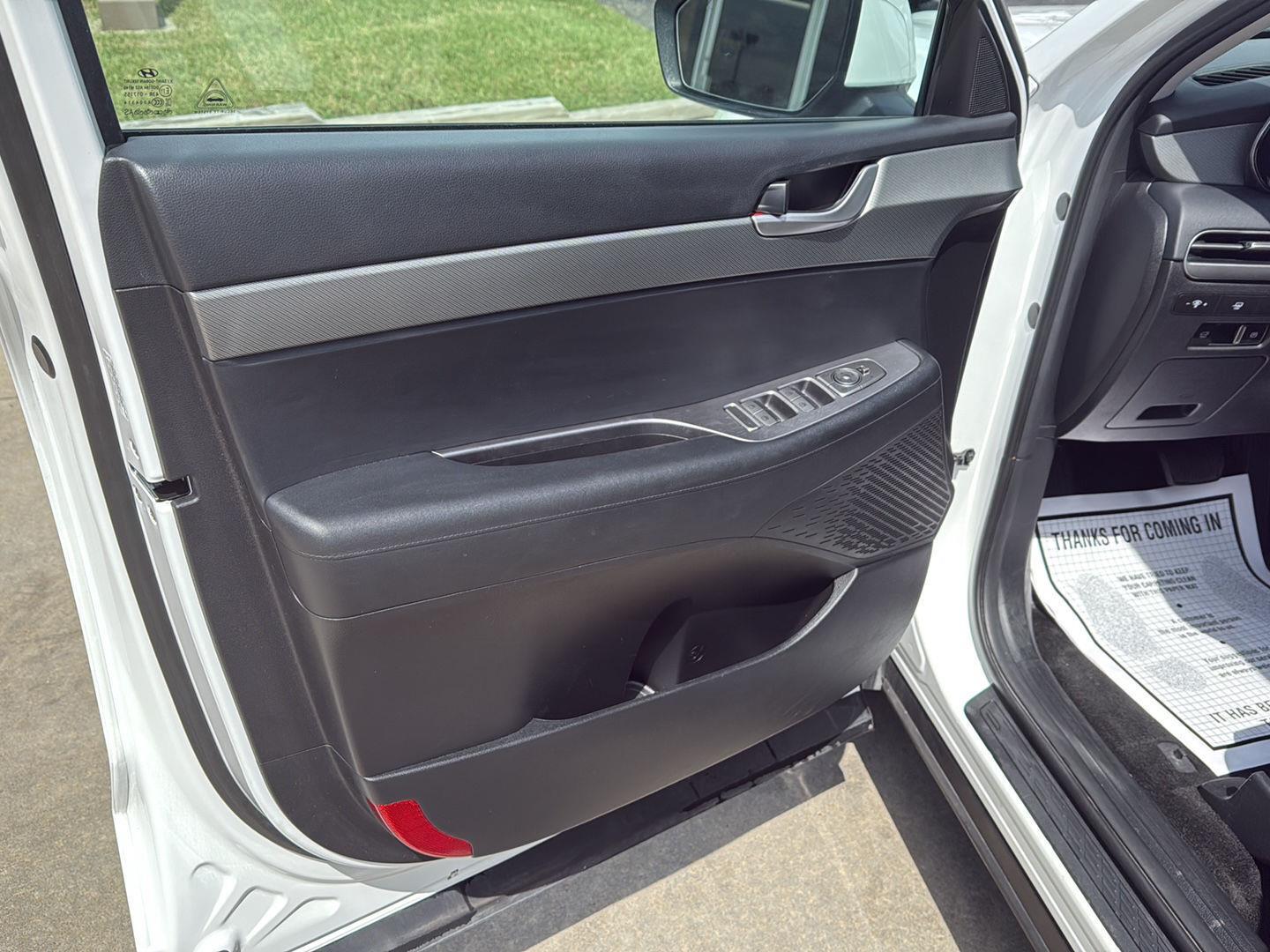 2024 Hyundai Palisade SEL photo 3