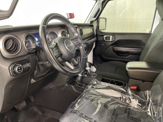 2021 Jeep Gladiator Sport photo 19