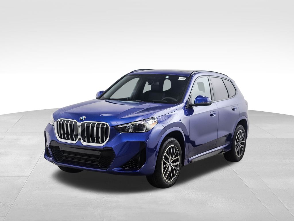 2026 BMW X1 28i's photo