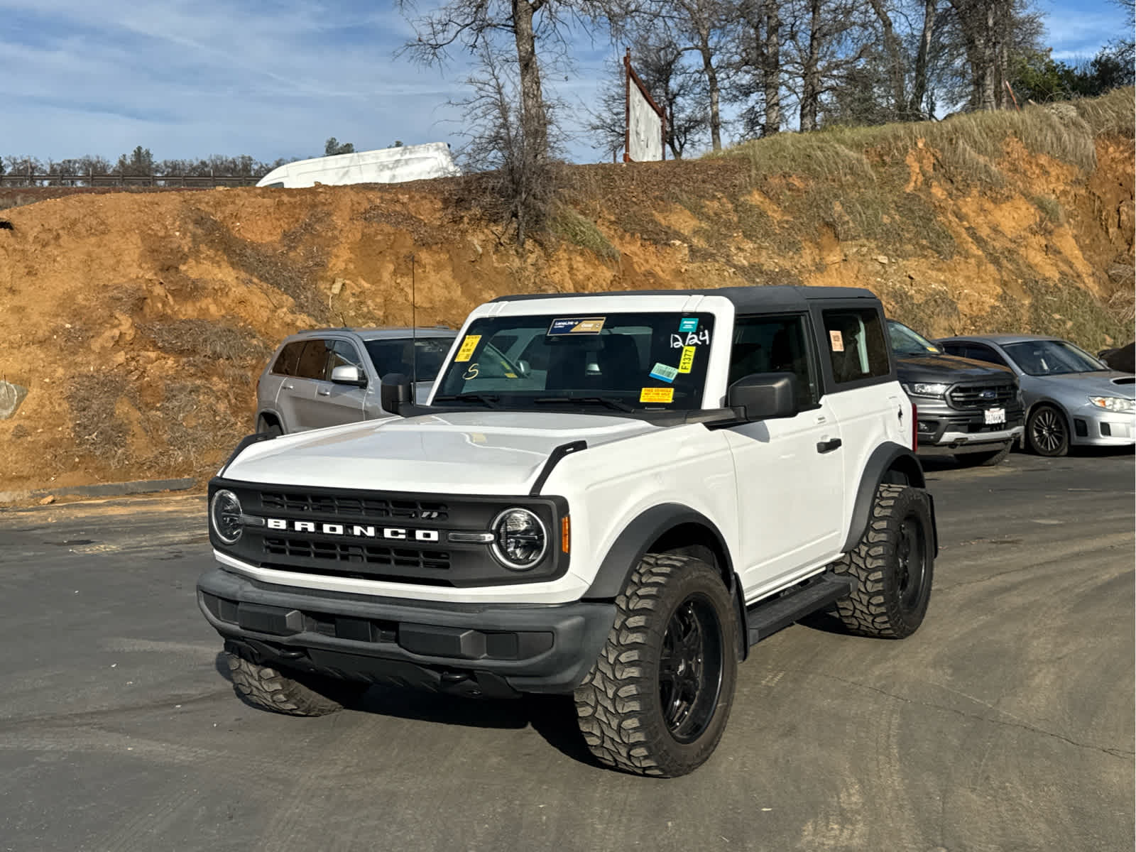 2022 Ford Bronco 2-Door Base's photo