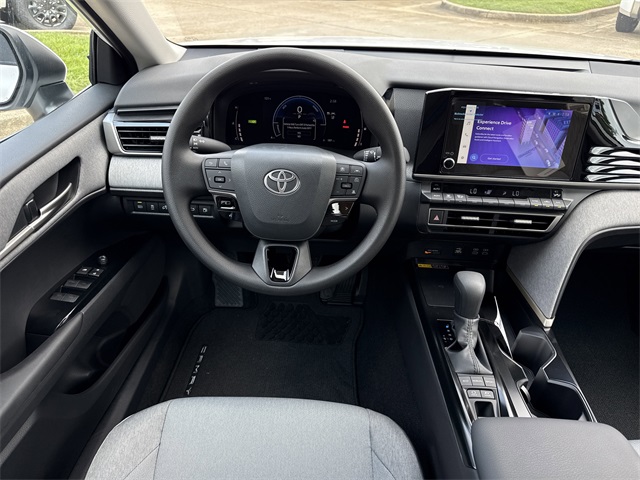 2025 Toyota Camry LE photo 13
