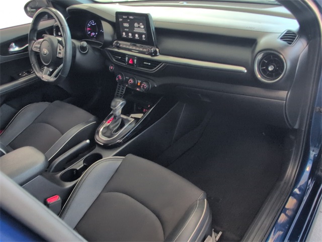 2020 Kia Forte GT-Line photo 13