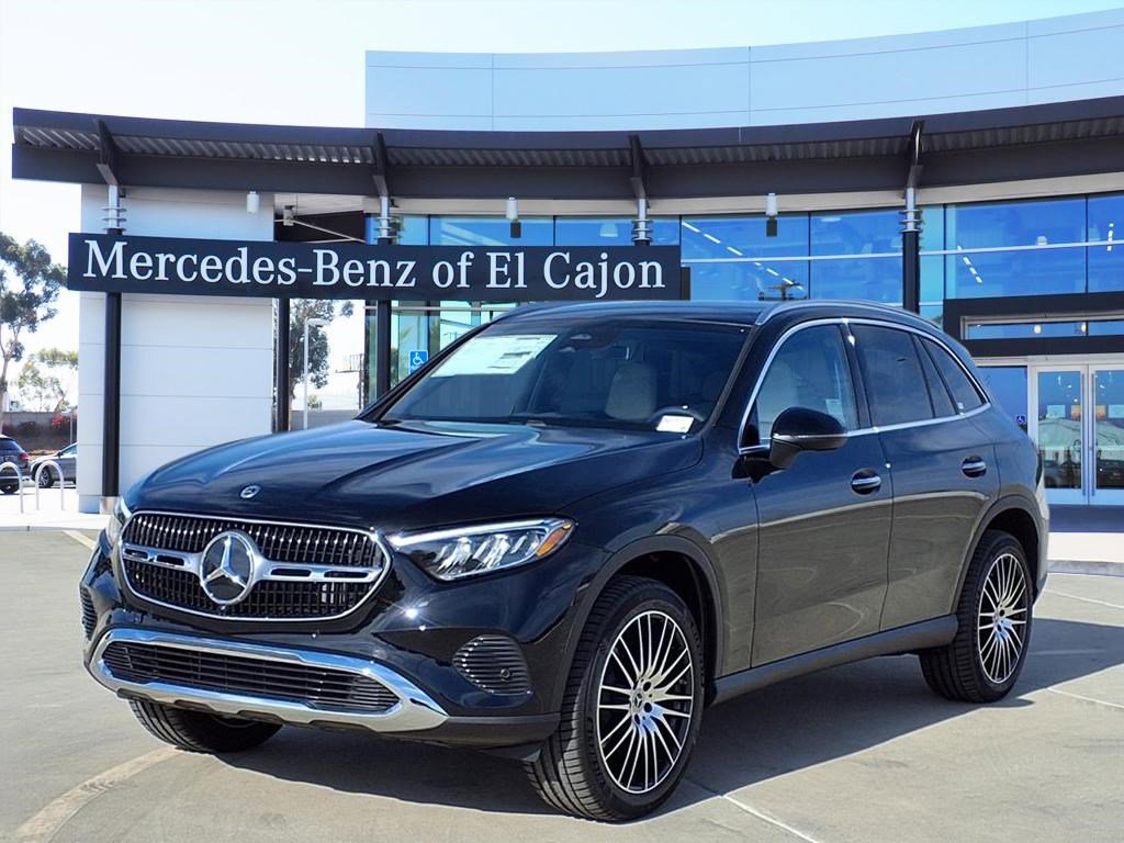 2026 Mercedes-Benz GLC Base's photo