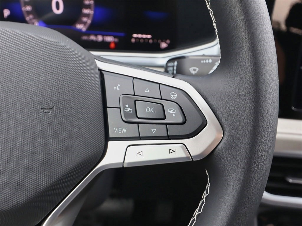 2025 Volkswagen Taos SE photo 22