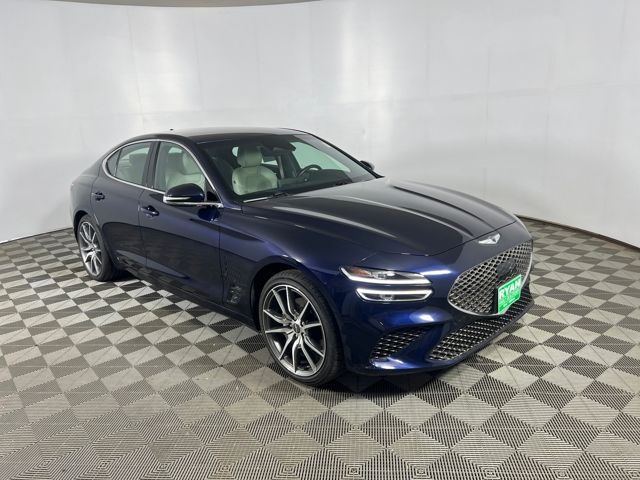 2023 GENESIS G70 Standard's photo